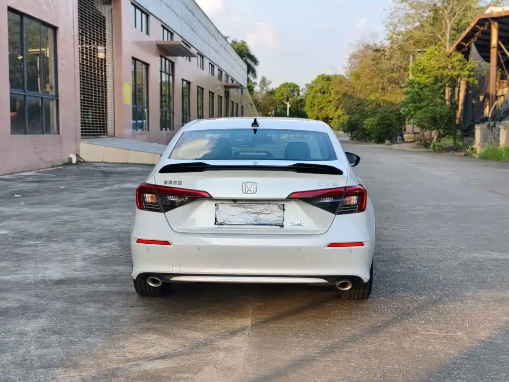 Honda Civic — фото 7