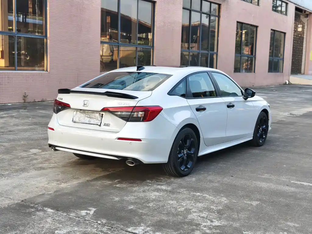 Honda Civic — фото 8