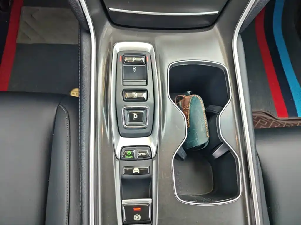 Honda Accord — фото 14