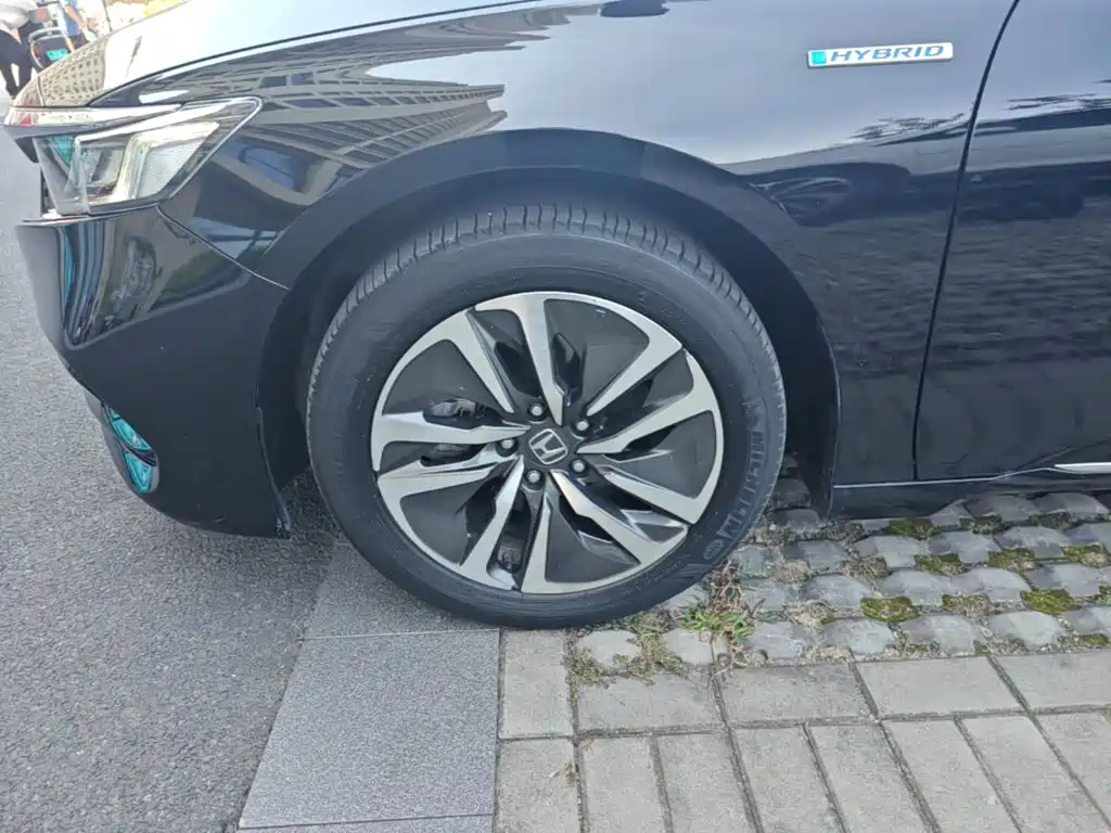 Honda Accord — фото 23