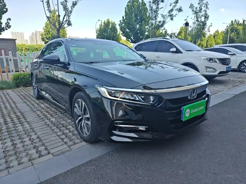 Honda Accord — фото 4
