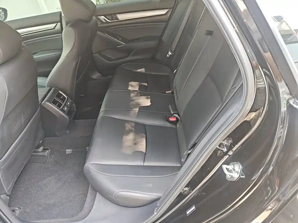 Honda Accord — фото 22