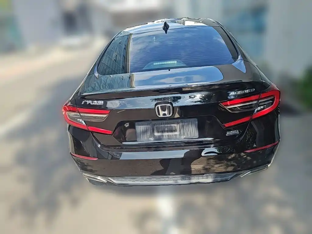 Honda Accord — фото 8