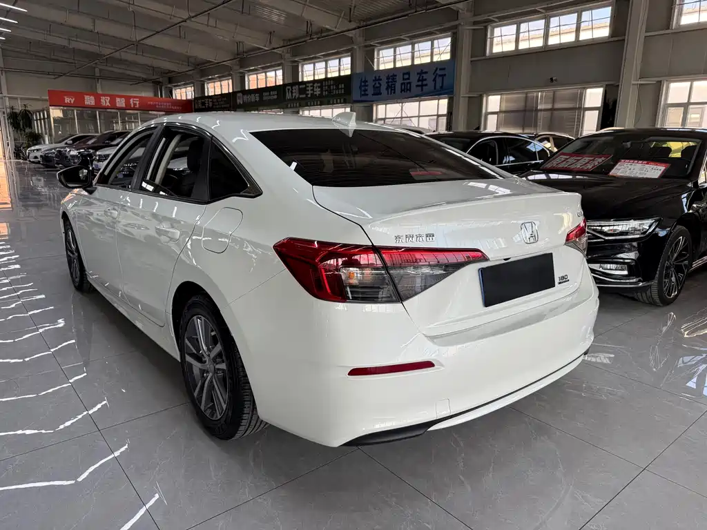 Honda Civic — фото 6