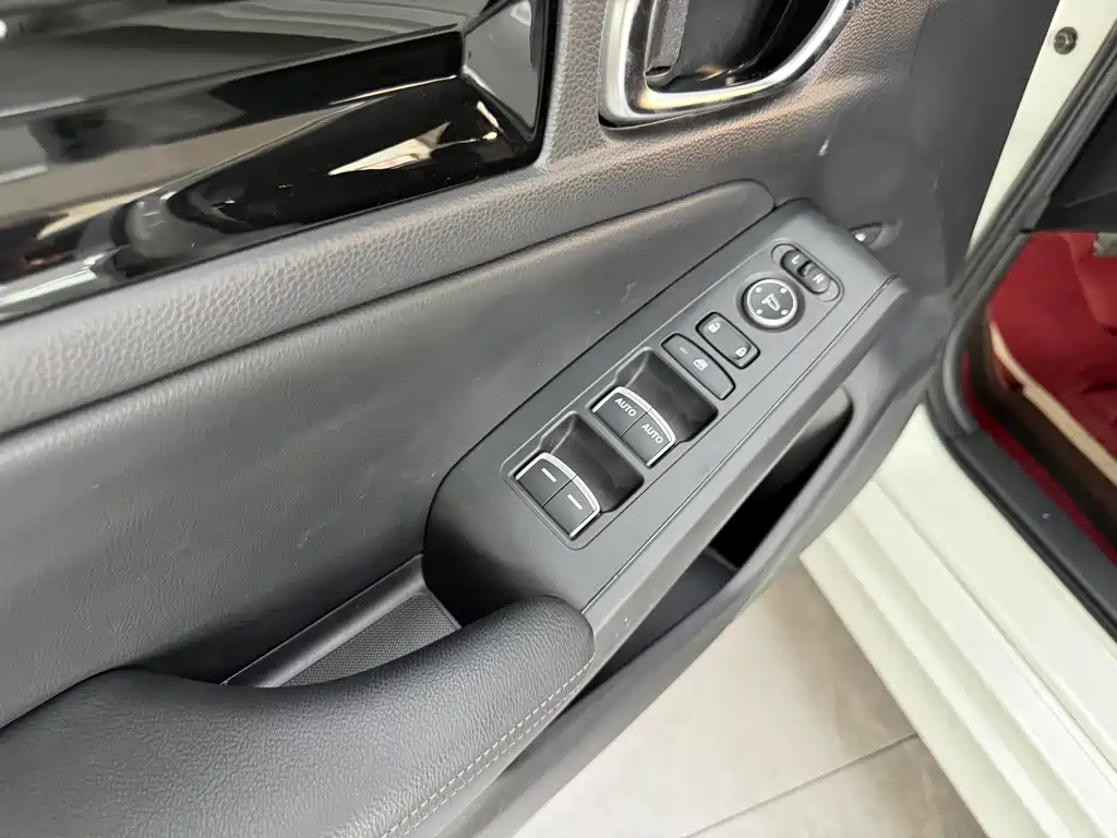 Honda Civic — фото 7