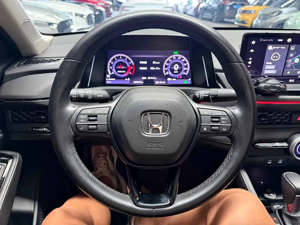 Honda Accord — фото 11
