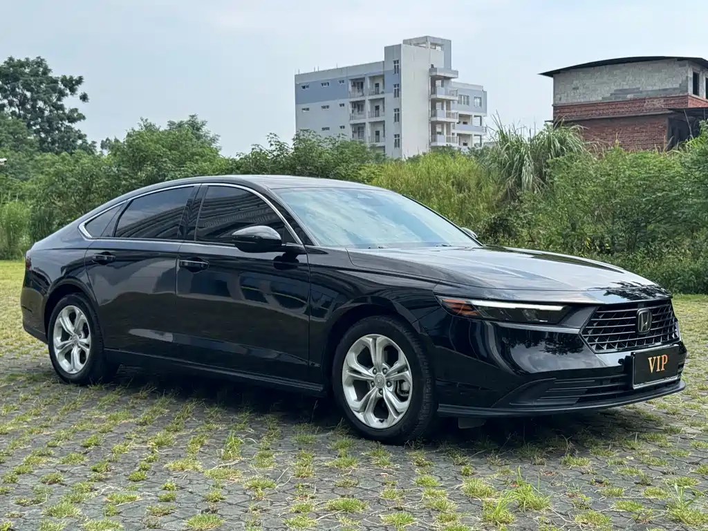 Honda Accord — фото 3