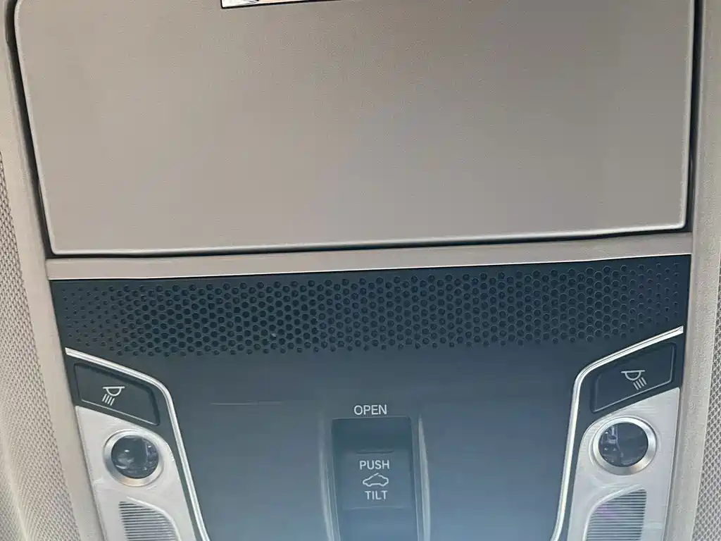 Honda Accord — фото 19