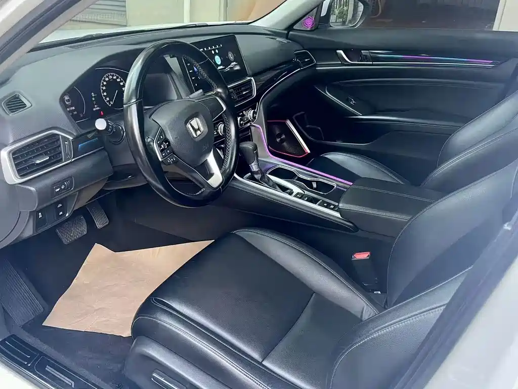 Honda Accord — фото 4
