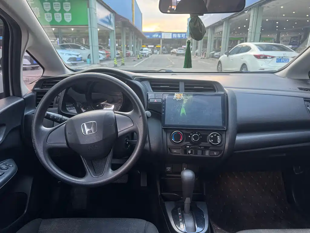 Honda Fit — фото 6