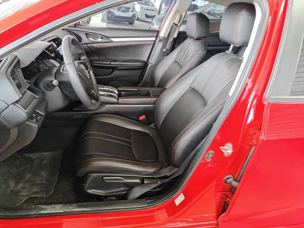 Honda Civic — фото 15