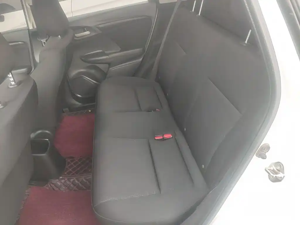 Honda Fit — фото 17