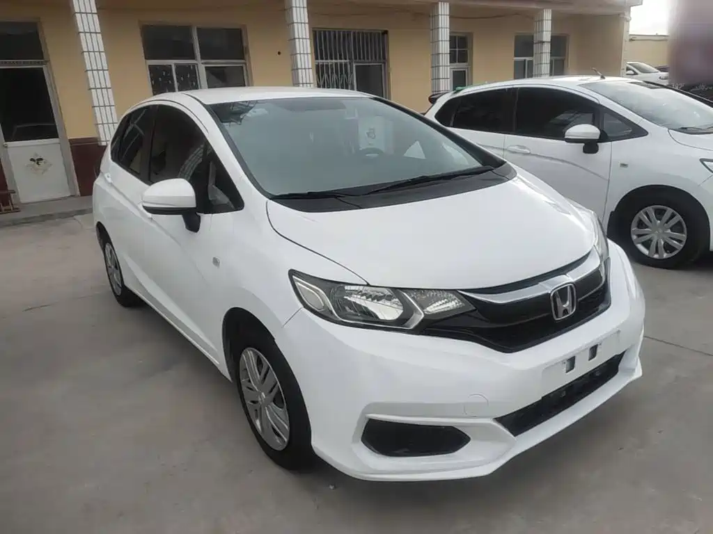 Honda Fit — фото 4