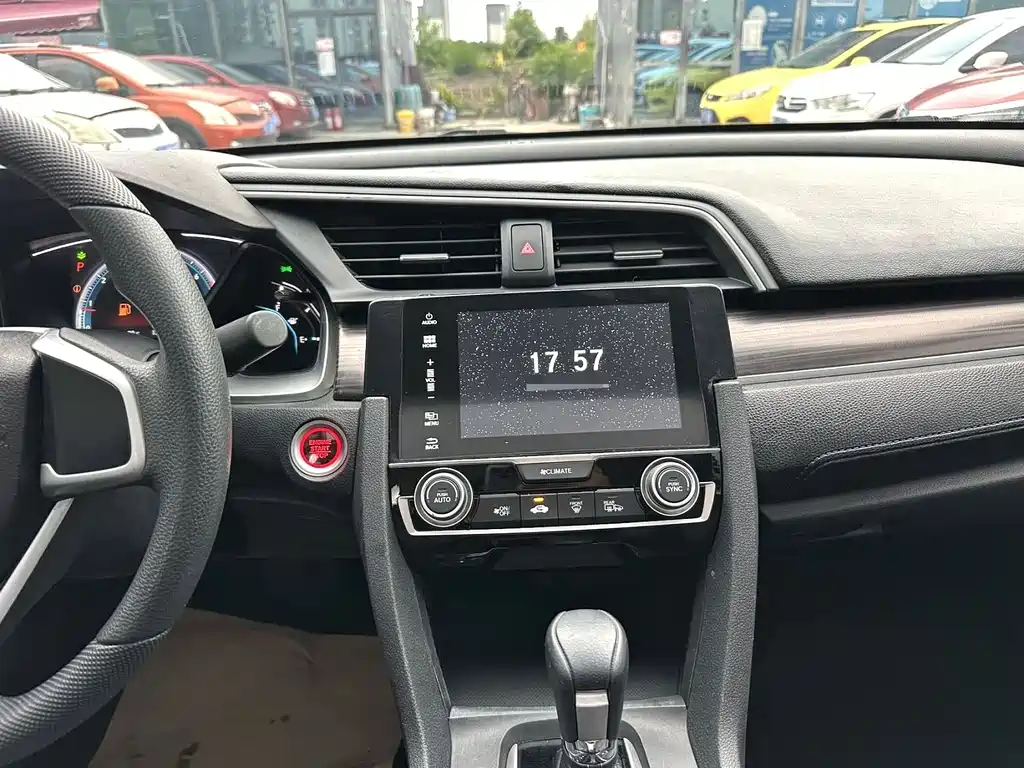 Honda Civic — фото 13