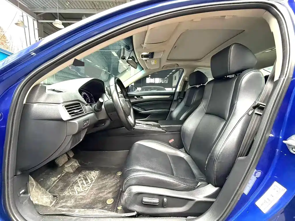 Honda Accord — фото 4