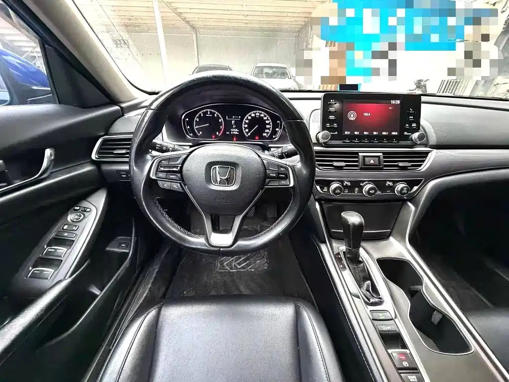 Honda Accord — фото 7