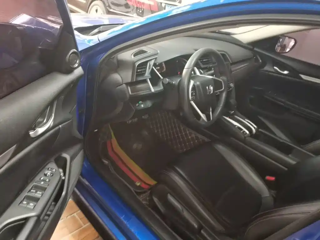 Honda Civic — фото 16