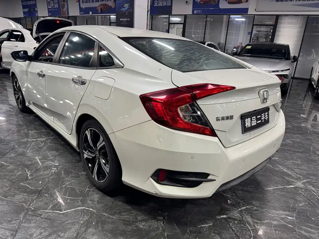 Honda Civic — фото 5