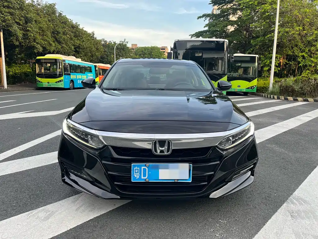 Honda Accord — фото 2