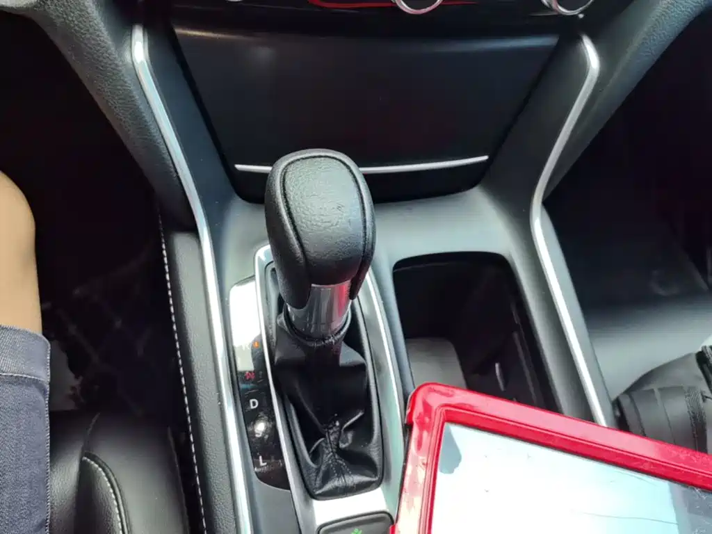 Honda Inspire — фото 14