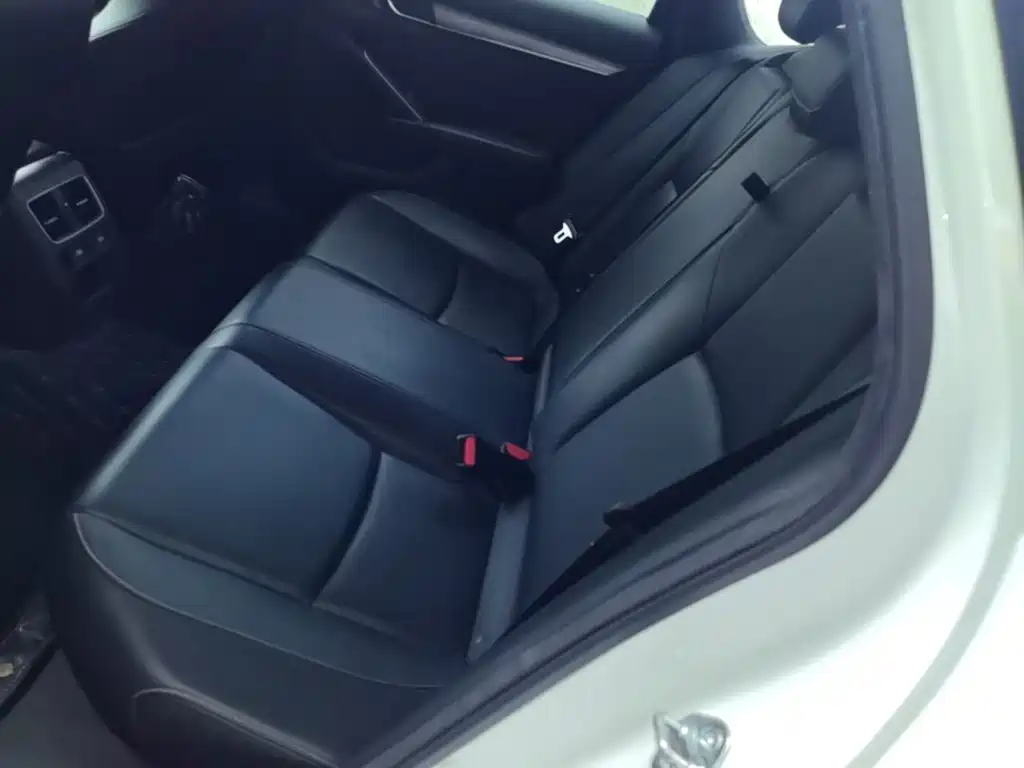 Honda Inspire — фото 17