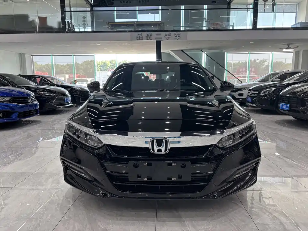 Honda Accord — фото 2