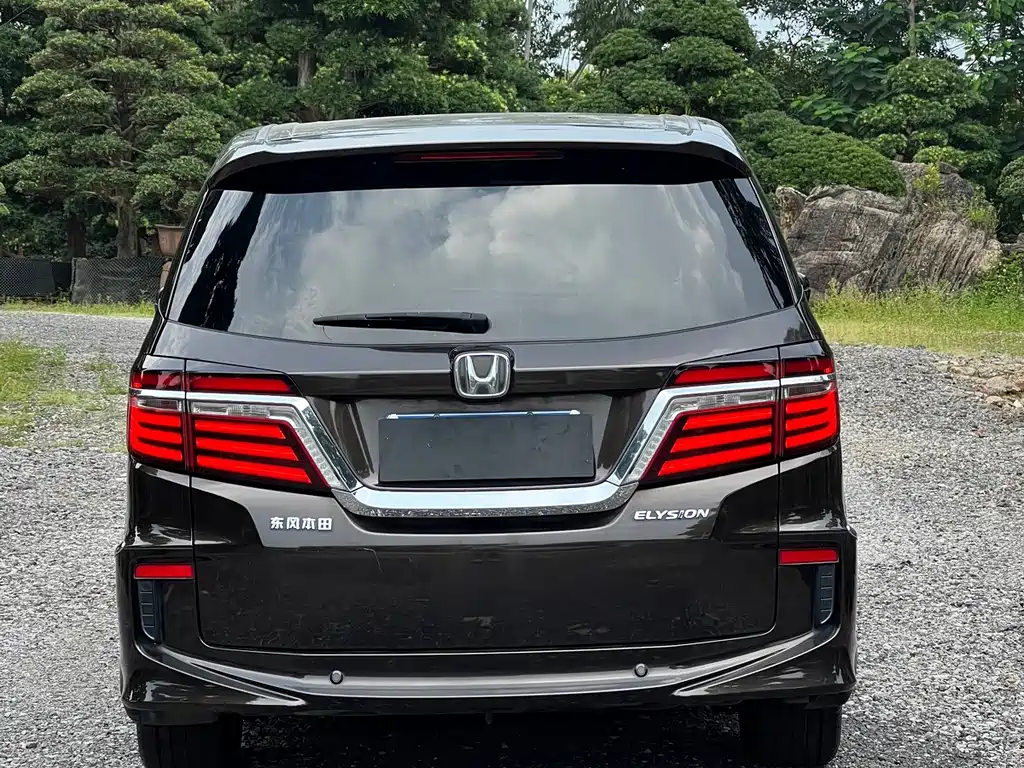 Honda Elysion — фото 6