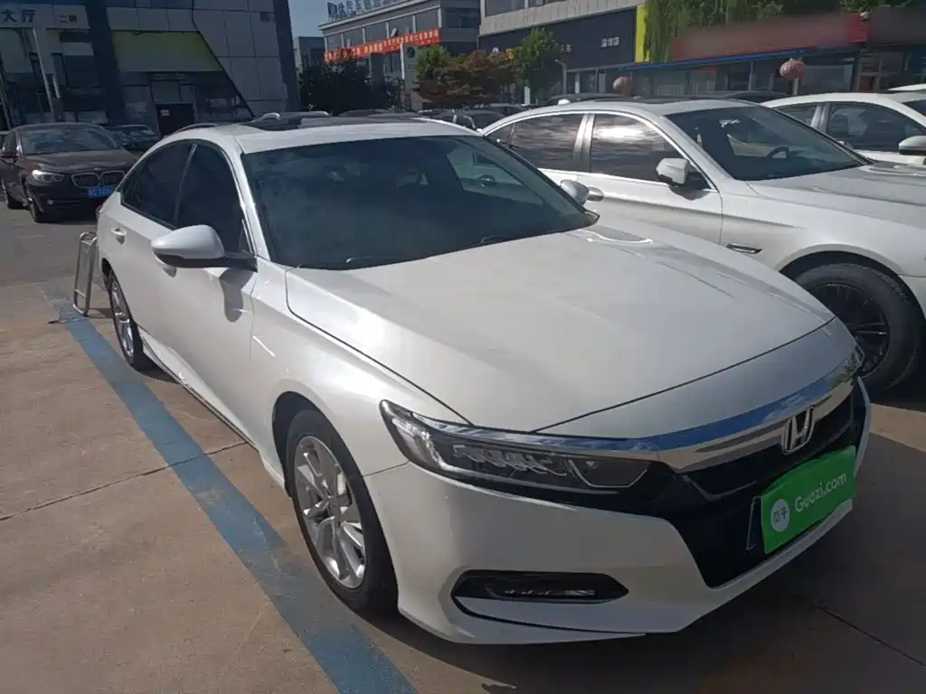 Honda Accord — фото 22