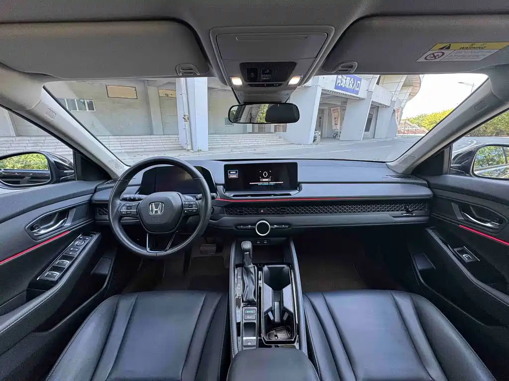 Honda Accord — фото 9