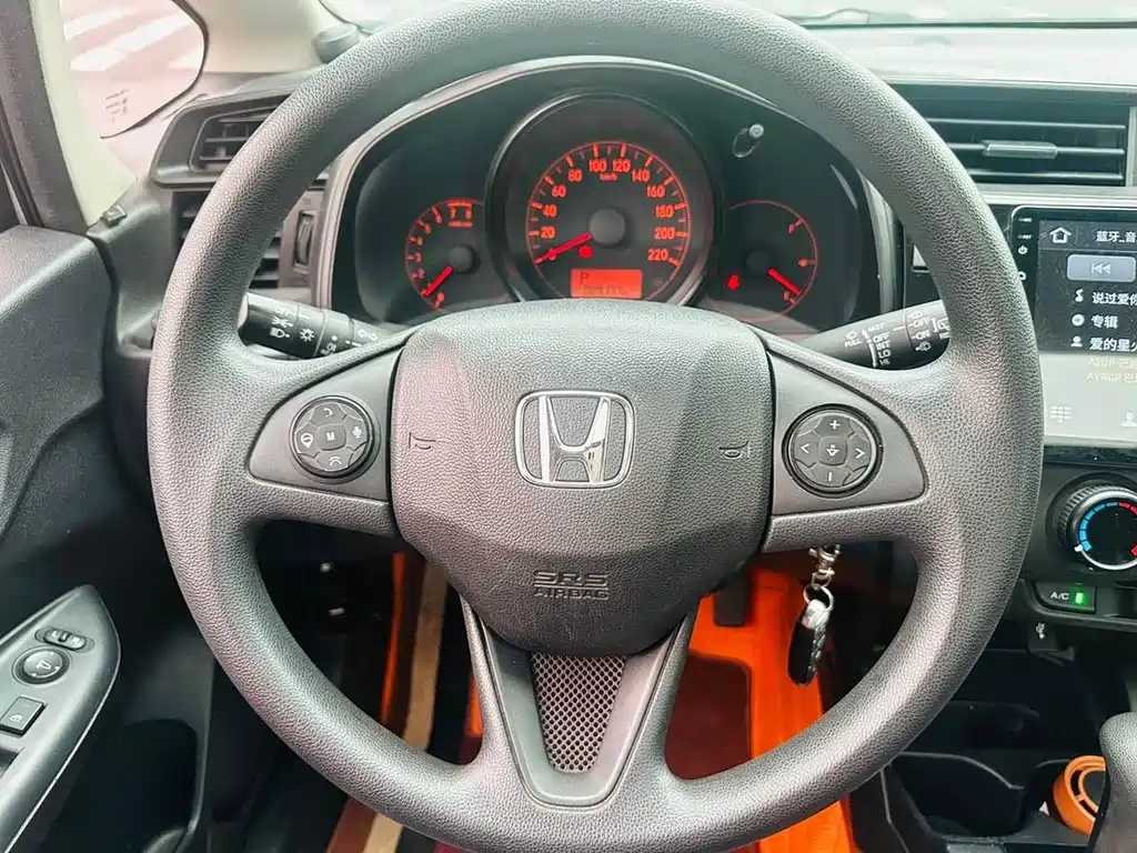 Honda Fit — фото 13