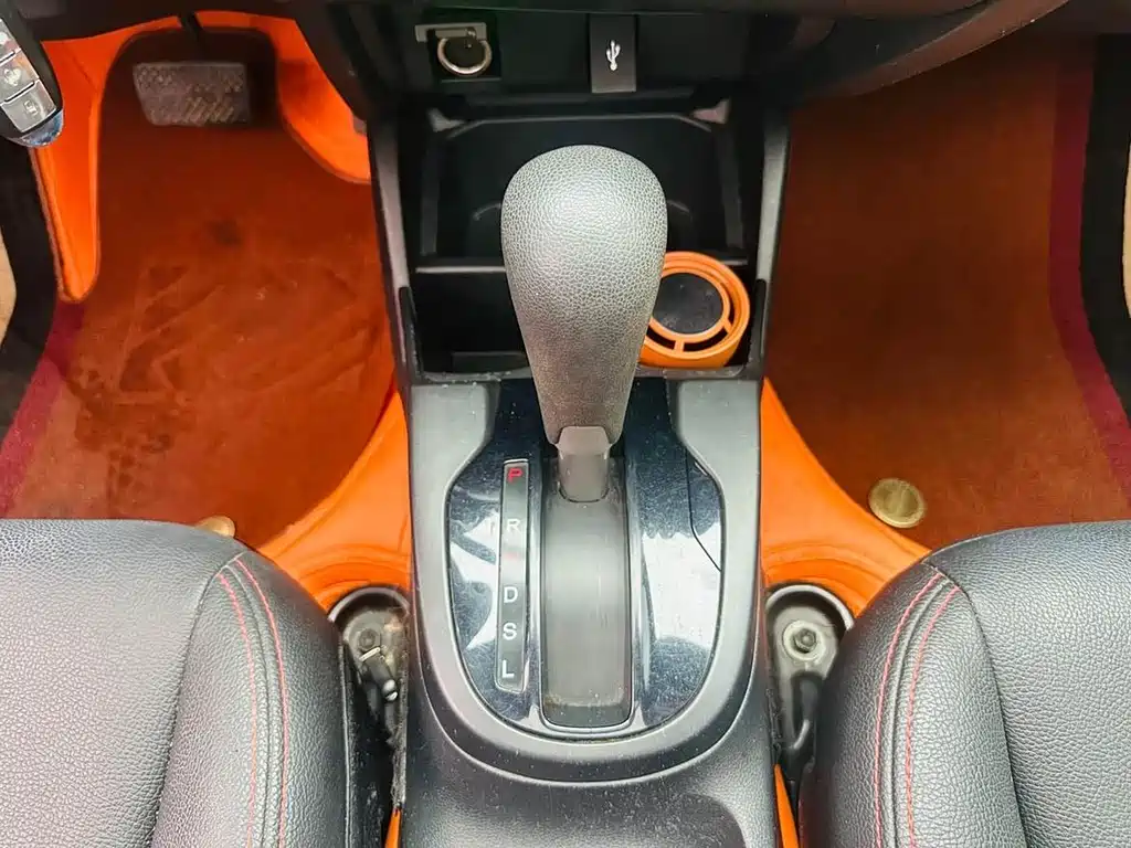 Honda Fit — фото 14