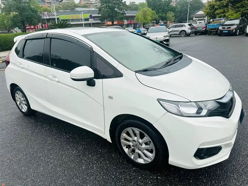 Honda Fit — фото 3