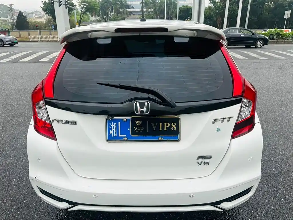 Honda Fit — фото 5