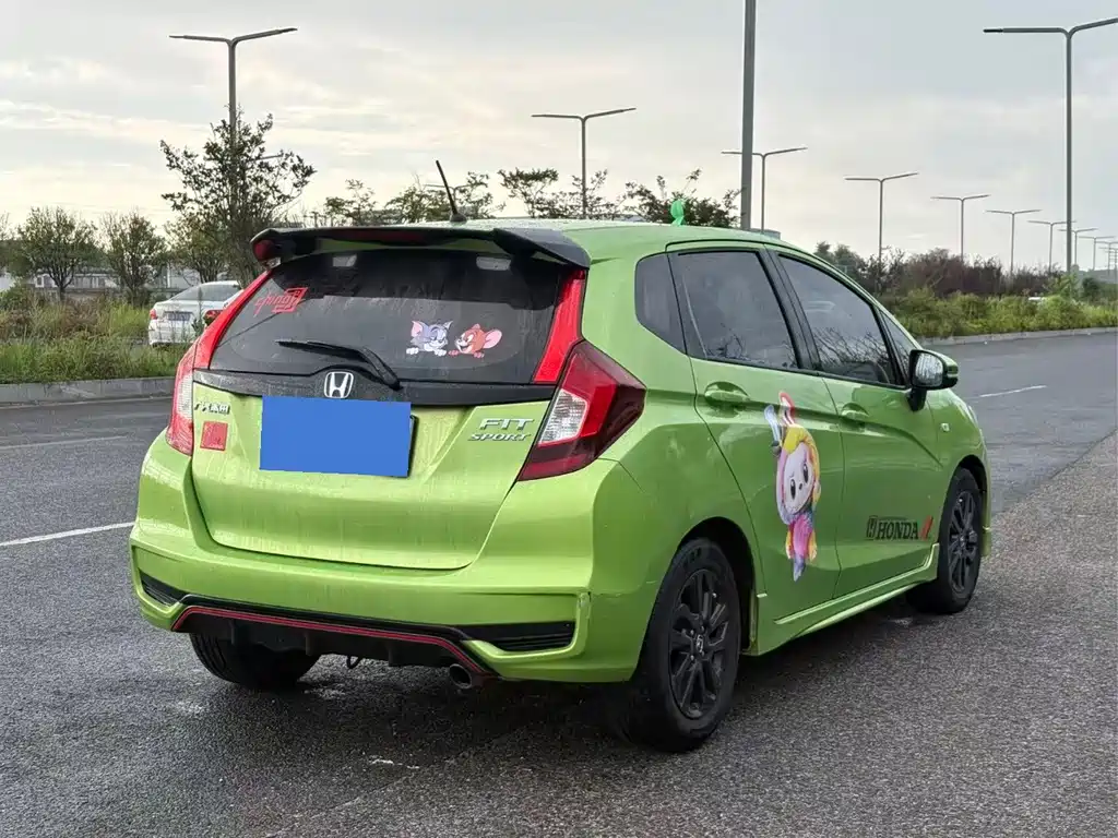 Honda Fit — фото 4