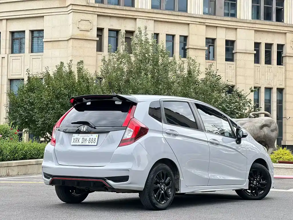 Honda Fit — фото 9