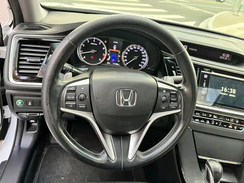 Honda Spirior — фото 17