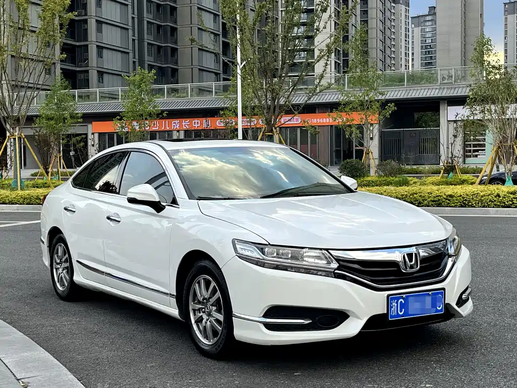 Honda Spirior — фото 3