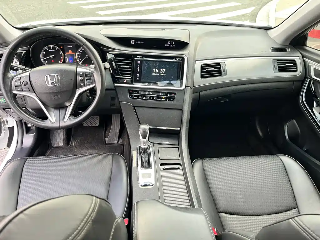 Honda Spirior — фото 6