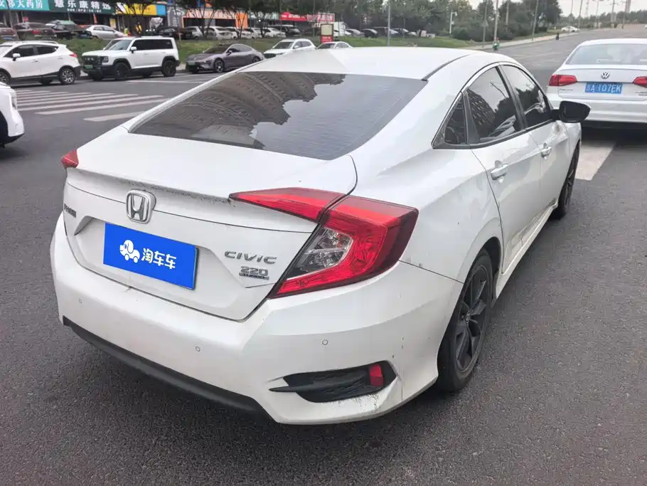 Honda Civic — фото 3
