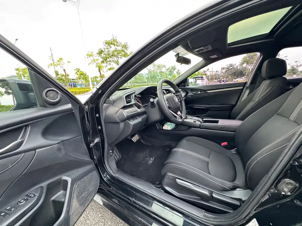 Honda Civic — фото 15