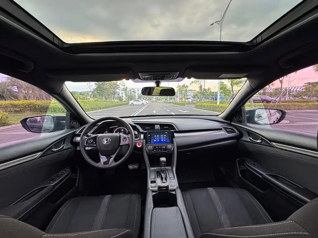 Honda Civic — фото 17