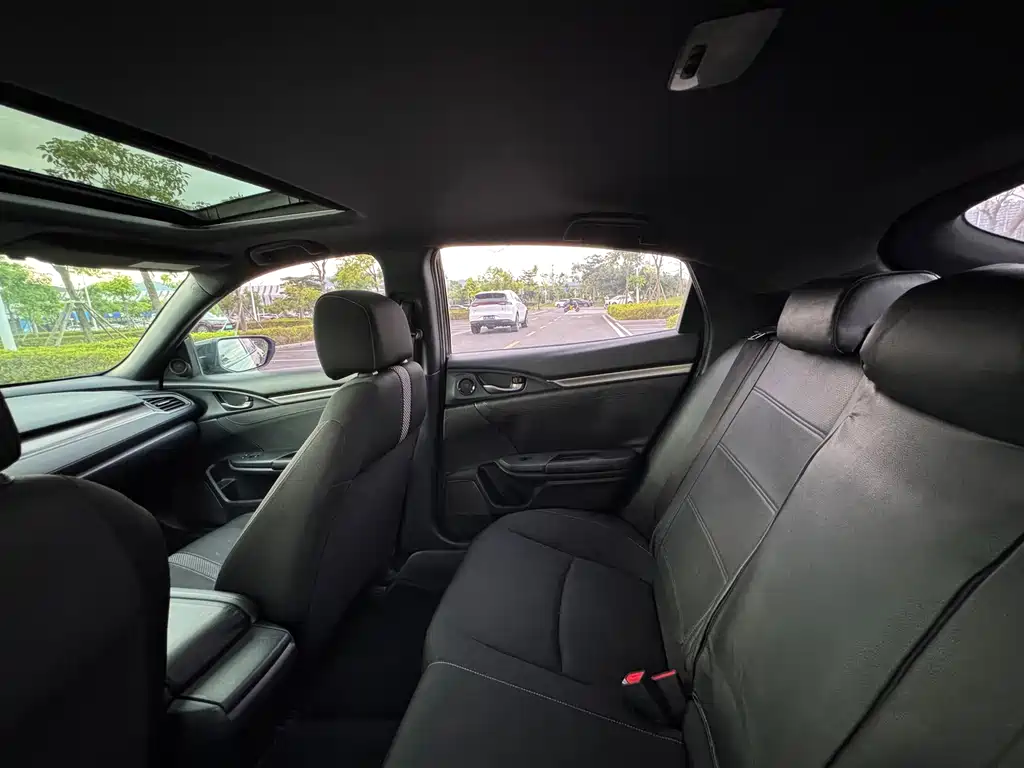 Honda Civic — фото 18