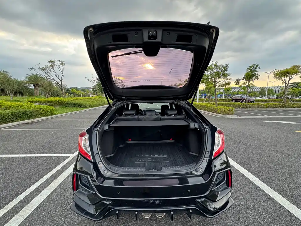 Honda Civic — фото 20