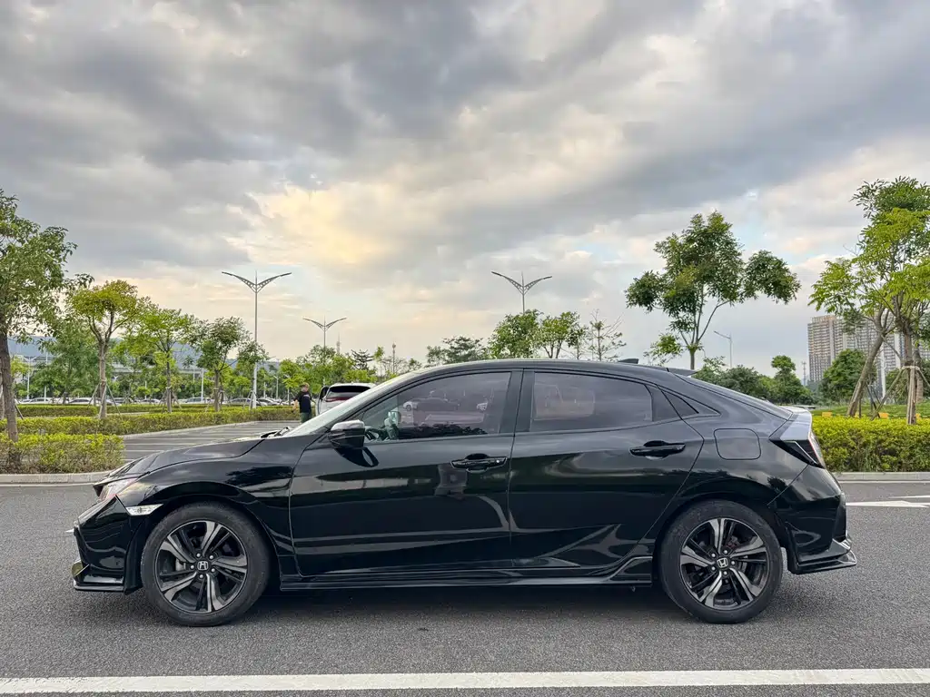 Honda Civic — фото 8