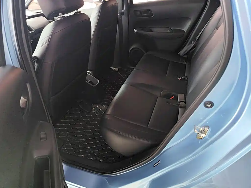 Honda Fit — фото 17