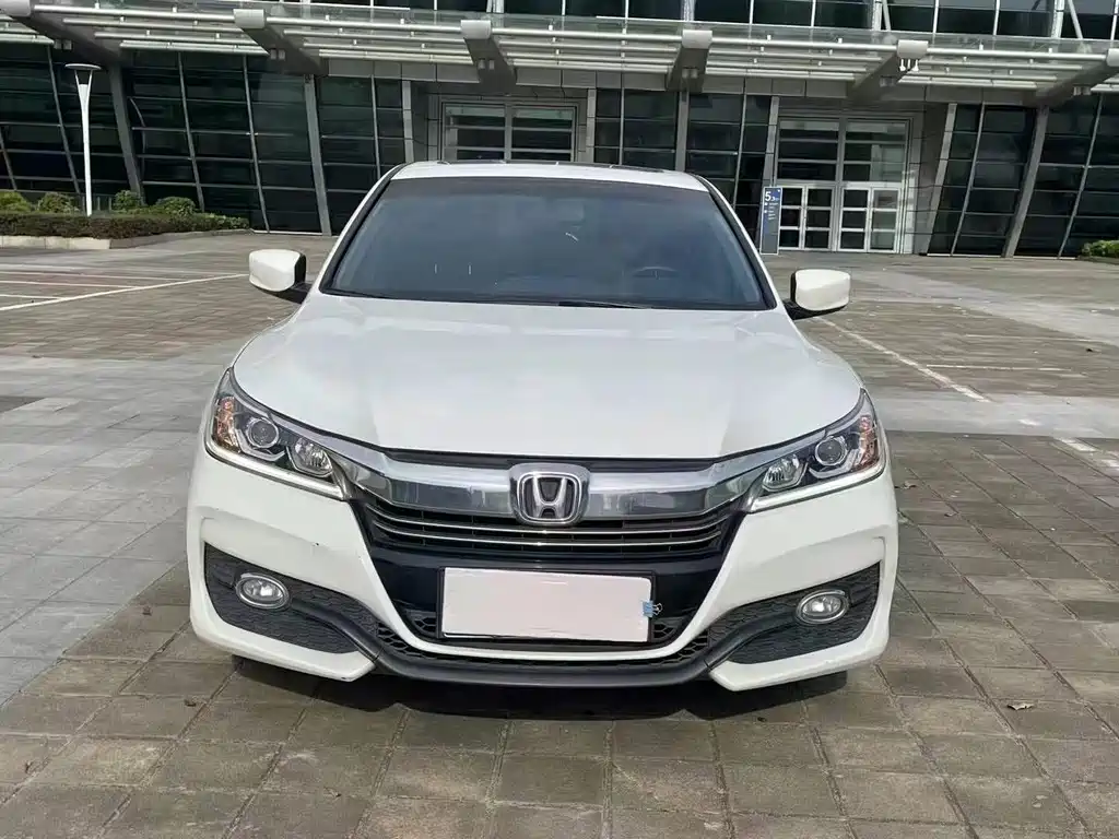 Honda Accord — фото 2