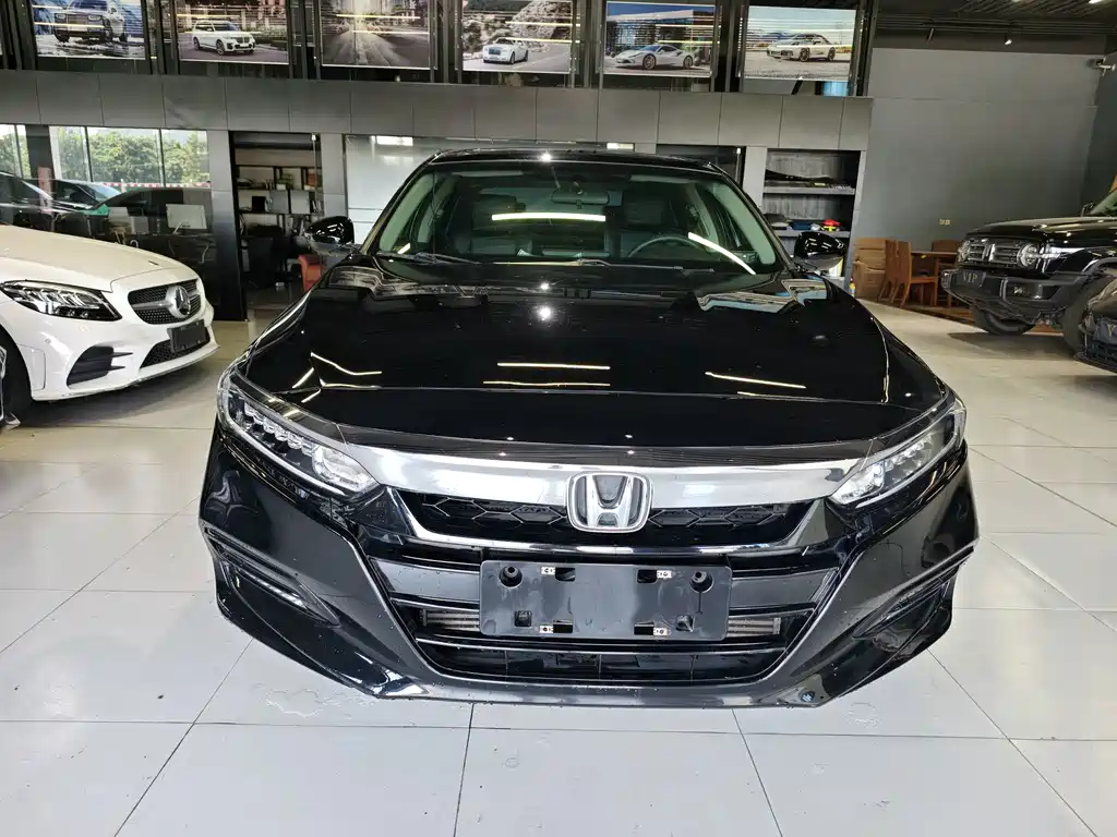 Honda Accord — фото 3