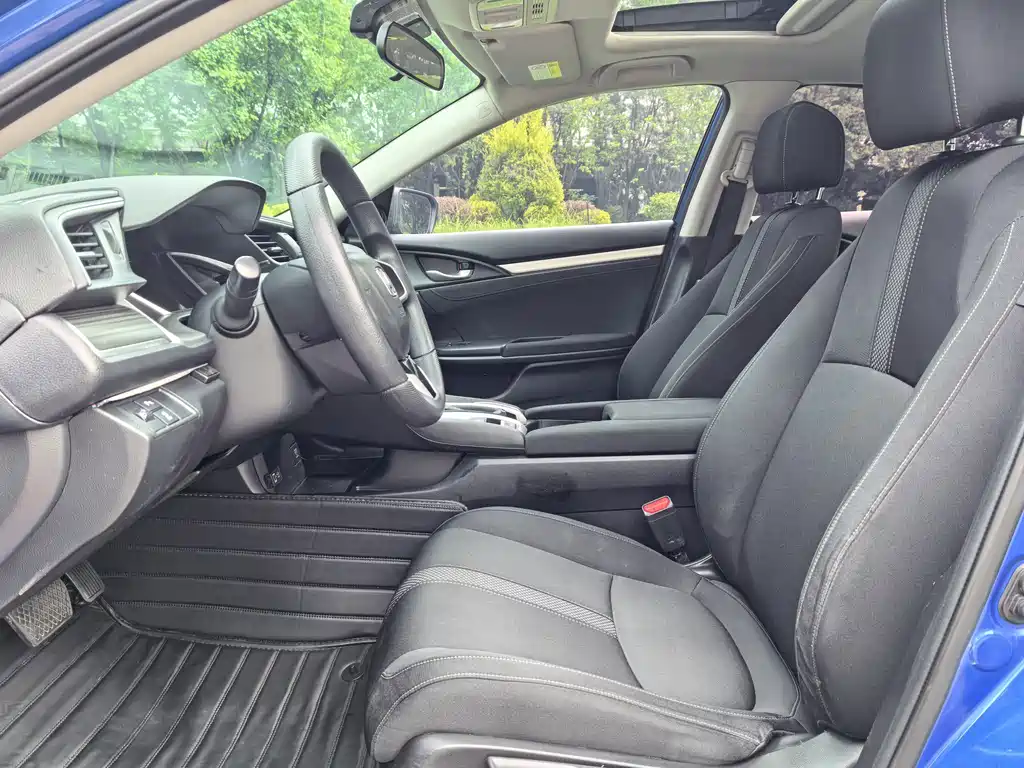 Honda Civic — фото 11