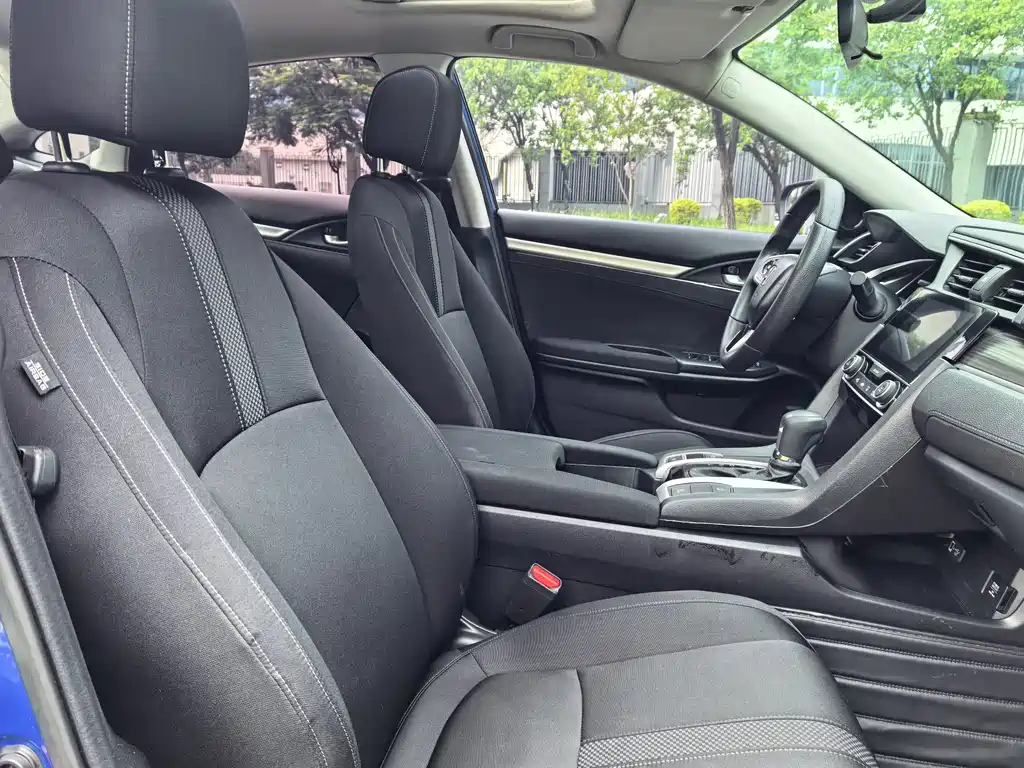 Honda Civic — фото 13