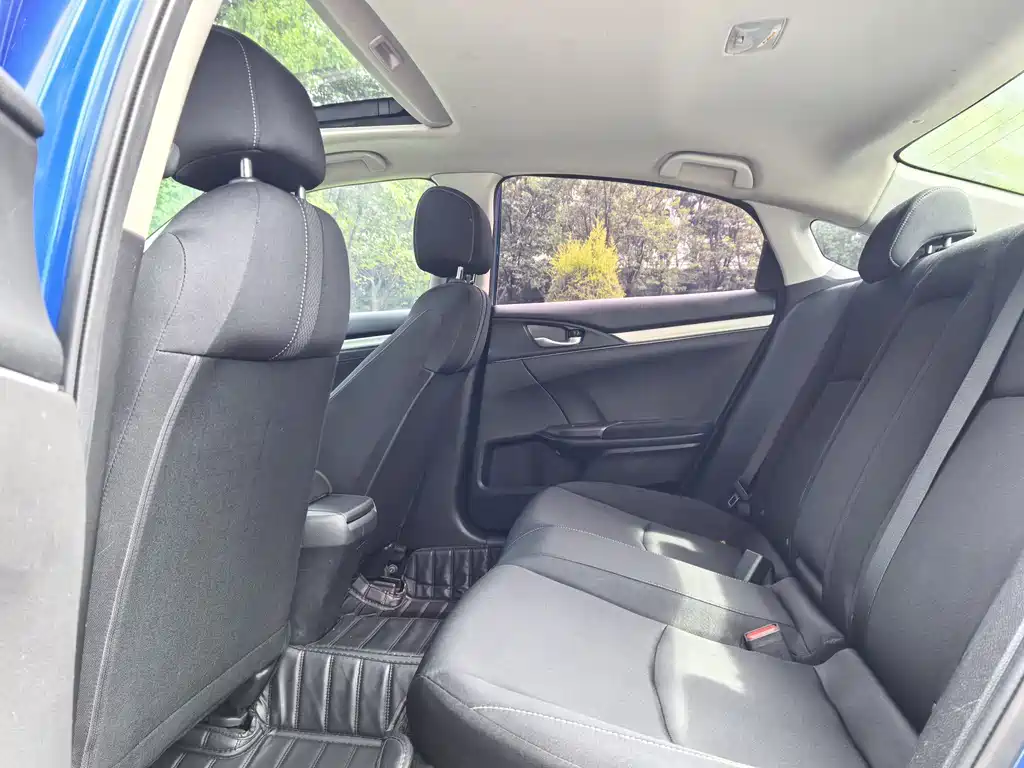 Honda Civic — фото 16